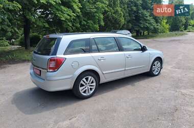 Универсал Opel Astra 2010 в 