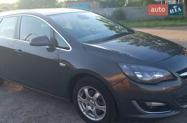 Універсал Opel Astra 2014 в 