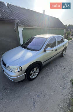 Седан Opel Astra 2002 в 
