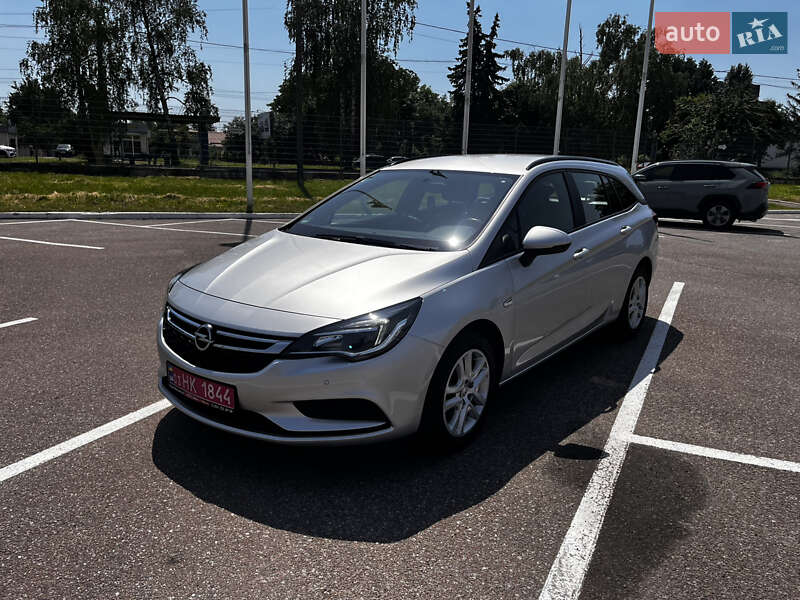 Универсал Opel Astra 2019 в Житомире