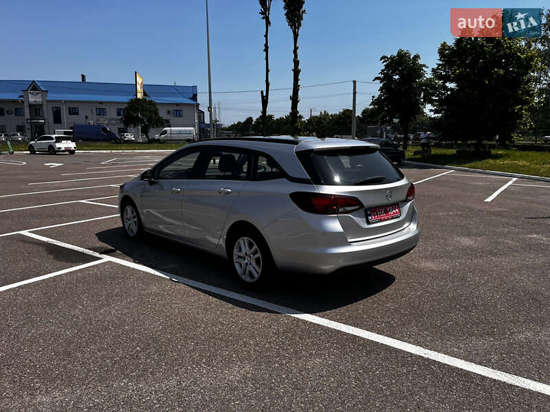 Универсал Opel Astra 2019 в Житомире