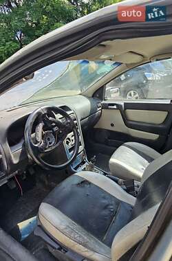 Седан Opel Astra 2005 в 