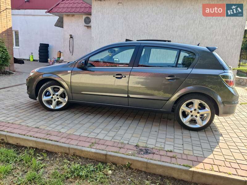 Хетчбек Opel Astra 2009 в Полтаві