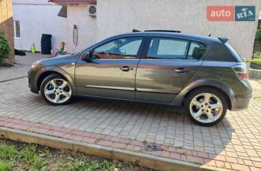 Хэтчбек Opel Astra 2009 в 