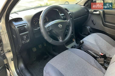 Седан Opel Astra 2006 в 