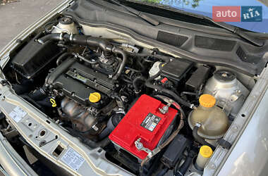 Седан Opel Astra 2006 в 