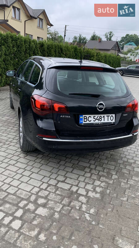 Универсал Opel Astra 2013 в Новояворовске фото 4 Универсал Opel Astra 2013 в Новояворовске