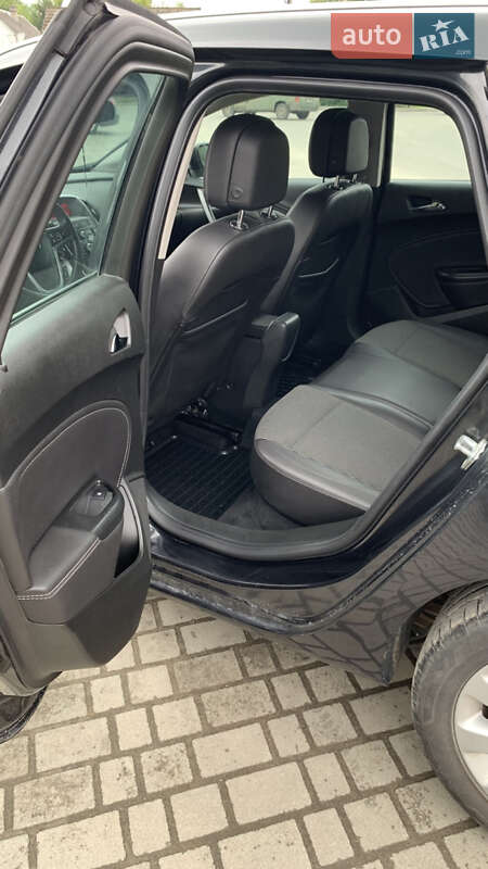 Универсал Opel Astra 2013 в Новояворовске фото 8 Универсал Opel Astra 2013 в Новояворовске