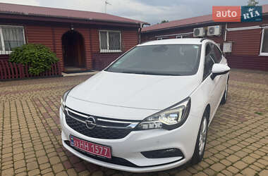Универсал Opel Astra 2018 в 