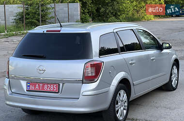 Универсал Opel Astra 2008 в 