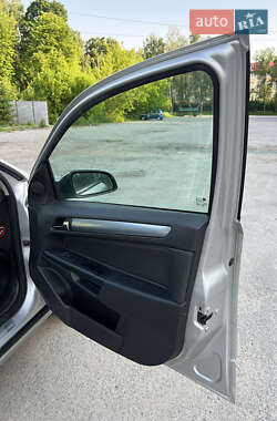 Универсал Opel Astra 2008 в 