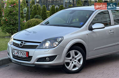 Універсал Opel Astra 2009 в 
