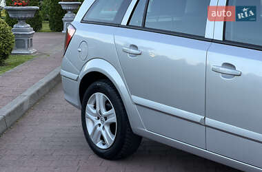 Універсал Opel Astra 2009 в 