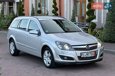 Універсал Opel Astra 2009 в 