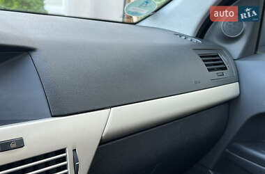 Універсал Opel Astra 2009 в 