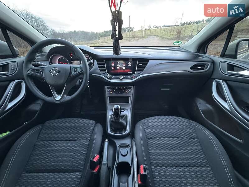 Універсал Opel Astra 2019 в Долині