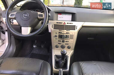 Універсал Opel Astra 2009 в 