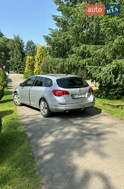 Універсал Opel Astra 2011 в 
