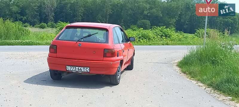 Хэтчбек Opel Astra 1996 в Самборе