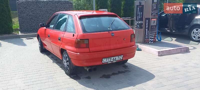 Хэтчбек Opel Astra 1996 в Самборе