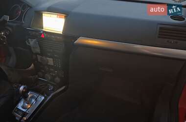 Хэтчбек Opel Astra 2007 в 