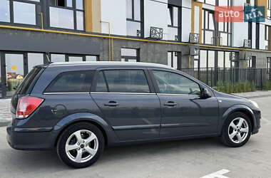 Универсал Opel Astra 2008 в 