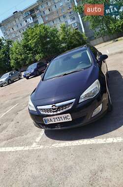 Універсал Opel Astra 2011 в Олександрії