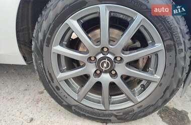 Универсал Opel Astra 2011 в 