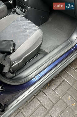 Хэтчбек Opel Astra 2001 в 