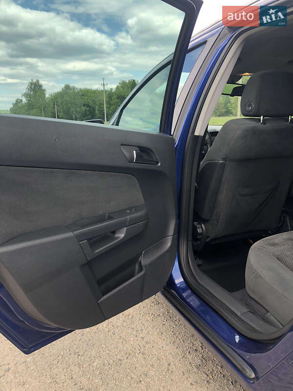 Універсал Opel Astra 2005 в Ямполі