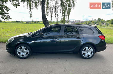 Универсал Opel Astra 2014 в 