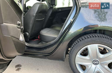 Универсал Opel Astra 2014 в 