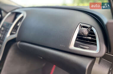 Универсал Opel Astra 2014 в 