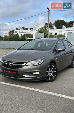Универсал Opel Astra 2017 в 