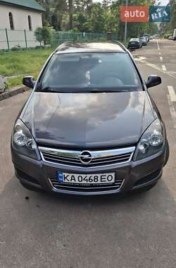 Универсал Opel Astra 2010 в 