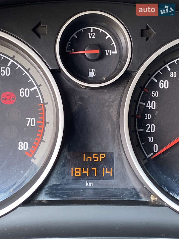 Універсал Opel Astra 2010 в Новій Ушиці