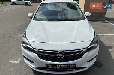 Универсал Opel Astra 2019 в 