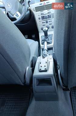 Универсал Opel Astra 2008 в 
