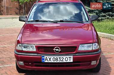 Хэтчбек Opel Astra 1992 в 