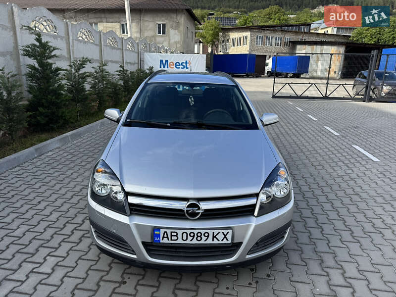 Универсал Opel Astra 2006 в 