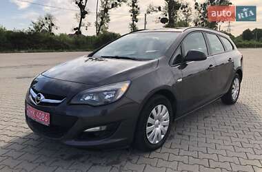 Універсал Opel Astra 2012 в Чернівцях