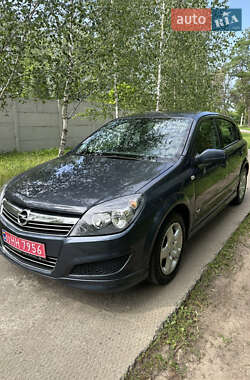 Хэтчбек Opel Astra 2008 в Харькове