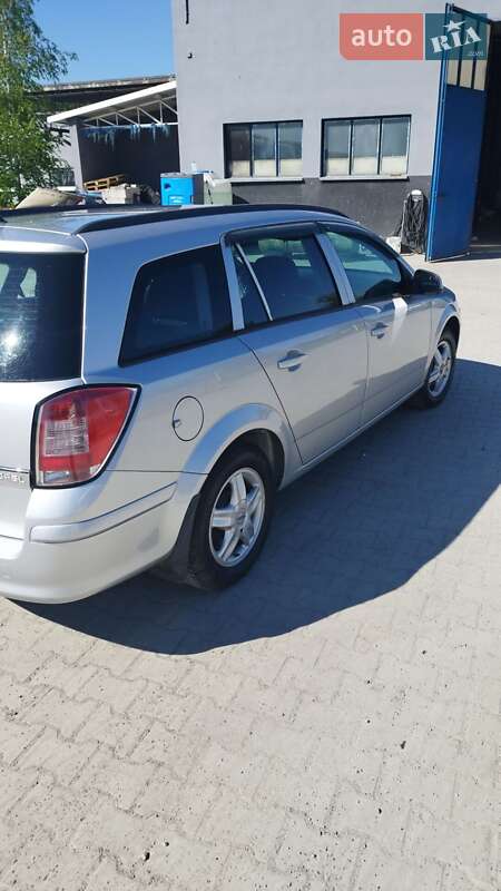 Універсал Opel Astra 2013 в Снятині фото 12 Універсал Opel Astra 2013 в Снятині