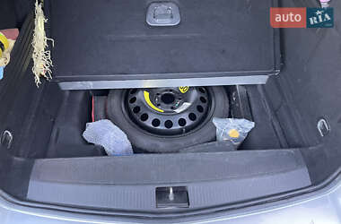 Универсал Opel Astra 2011 в 