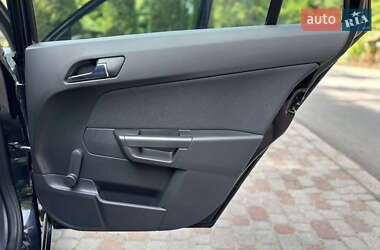 Универсал Opel Astra 2009 в 