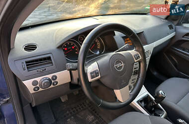 Универсал Opel Astra 2007 в 