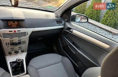 Универсал Opel Astra 2007 в 