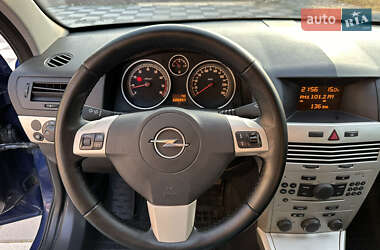 Универсал Opel Astra 2007 в 