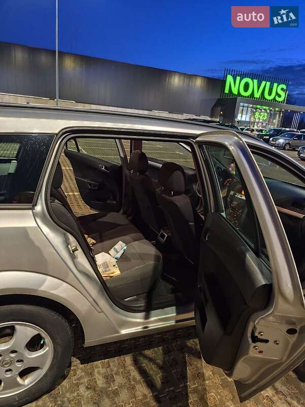 Универсал Opel Astra 2009 в Киеве фото 2 Универсал Opel Astra 2009 в Киеве