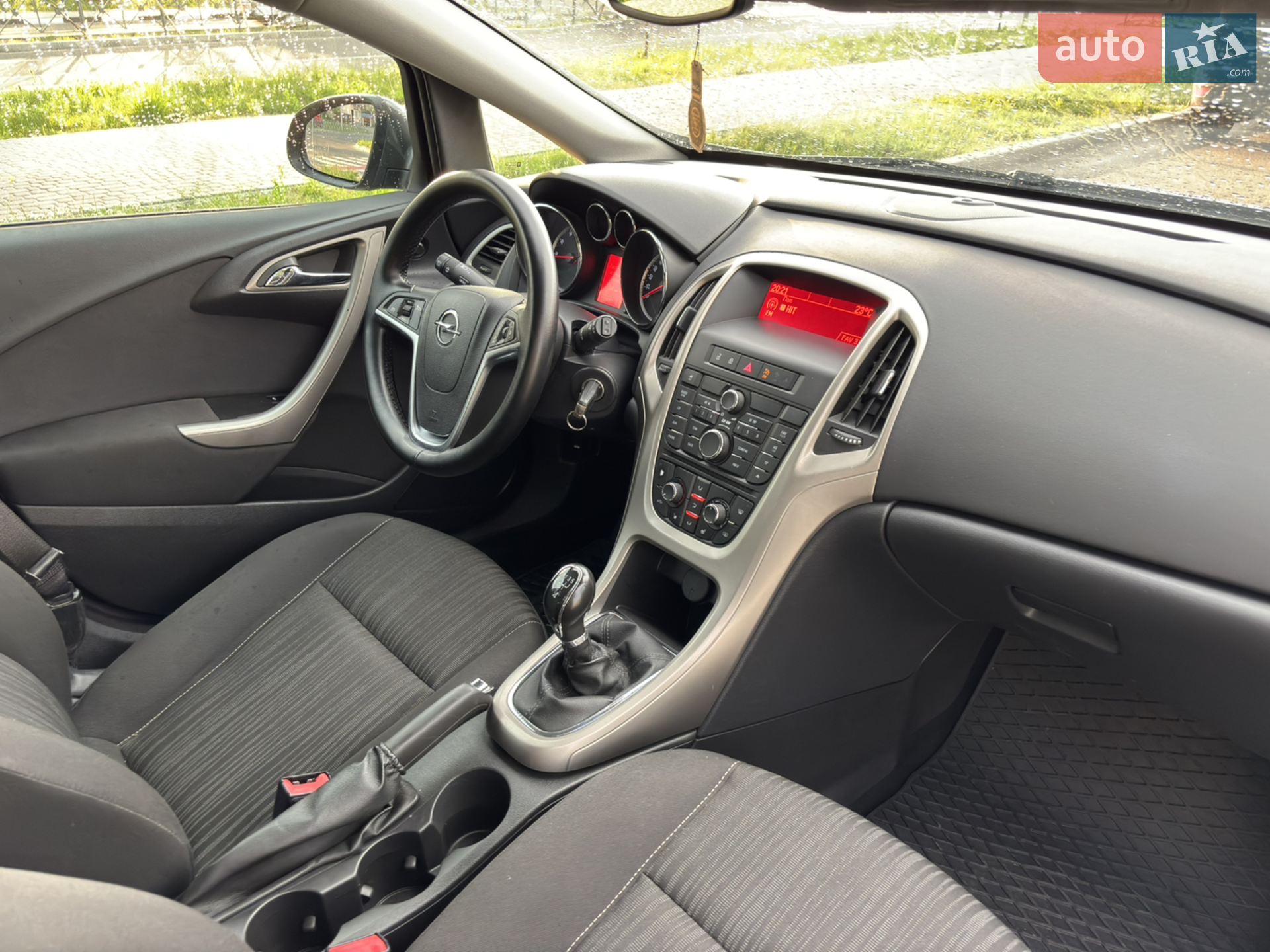 2011 Opel Astra - мініатюра 23